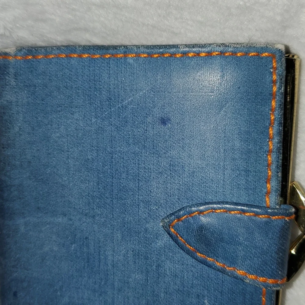 Budd Leather Compact Bifold Wallet with Coin Compartment